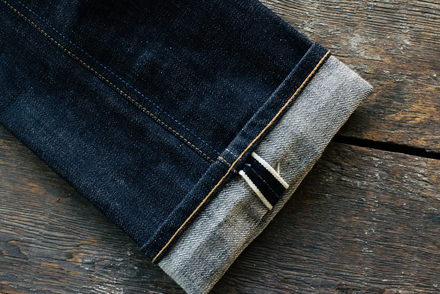 Model wearing Freenote Rios Denim