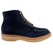 Load image into Gallery viewer, Alden D2910H - Alden X LaRossa special makeup! Indy Boot handcrafted on the Trubalance last in supple Navy suede. With Brass eyes & hooks, pre-stitch reverse welts and Sahara Tan Wedge.