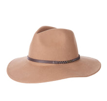 Load image into Gallery viewer, Barbour Tack Fedora in Camel.