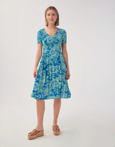 Model wearing Leo &amp; Ugo - Mana Dress in blue/green.