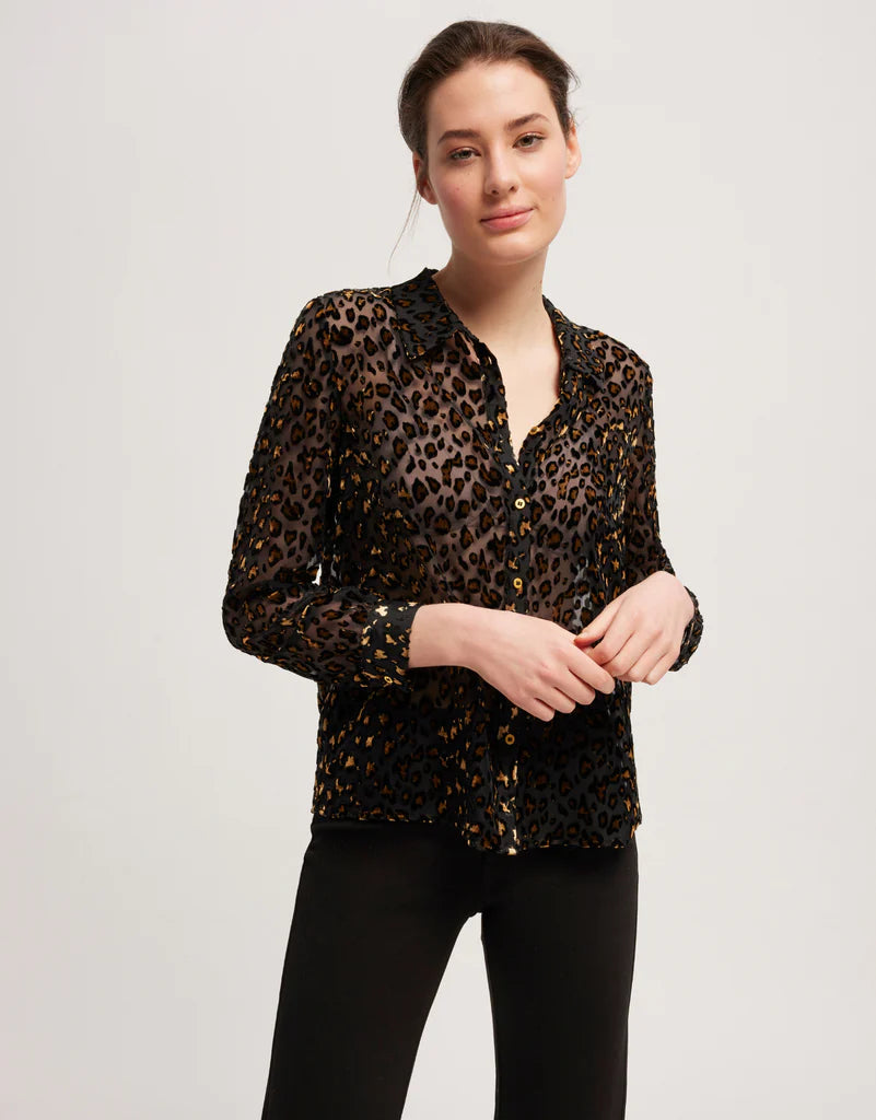 Model wearing Leo & Ugo - Clara Buttondown Shirt in Black/Gold.