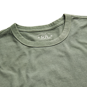 RRL - S/S Garment-Dyed Crewneck T-Shirt in Forest Green.