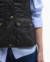 Load image into Gallery viewer, Barbour - Otterburn Quilted Gilet
