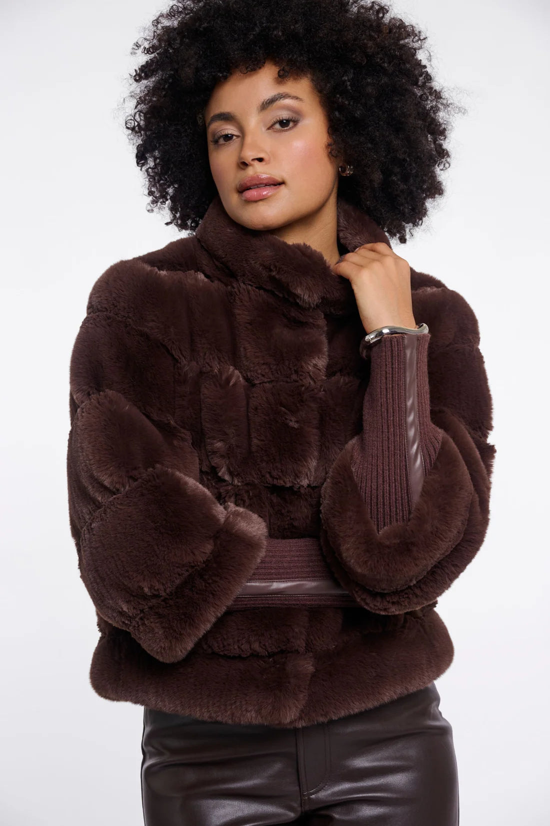 Rino & Pelle - Feline Faux Fur w/ removable sleeves