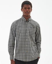 Load image into Gallery viewer, Model wearing Barbour Lomond Tailored Shirt in Forest Mist.
