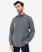 Load image into Gallery viewer, Model wearing Barbour Henderson Thermo Weave Shirt in Navy.

