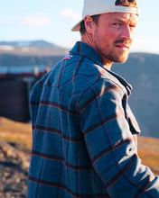 Load image into Gallery viewer, Model wearing Amundsen - Wool Jacket in Faded Blue.

