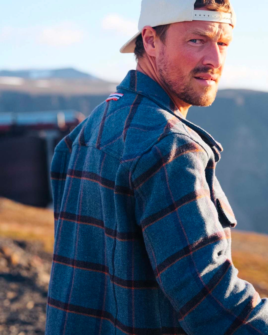 Model wearing Amundsen - Wool Jacket in Faded Blue.