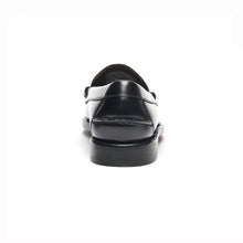 Load image into Gallery viewer, Sebago - Classic Dan in Black.
