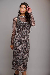 Model wearing Rino & Pelle - Ramani Top in Blurry Lines.