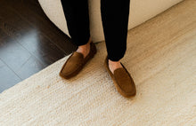 Load image into Gallery viewer, Model wearing Oliver Cabell Men&#39;s Driving Loafers in Chestnut.

