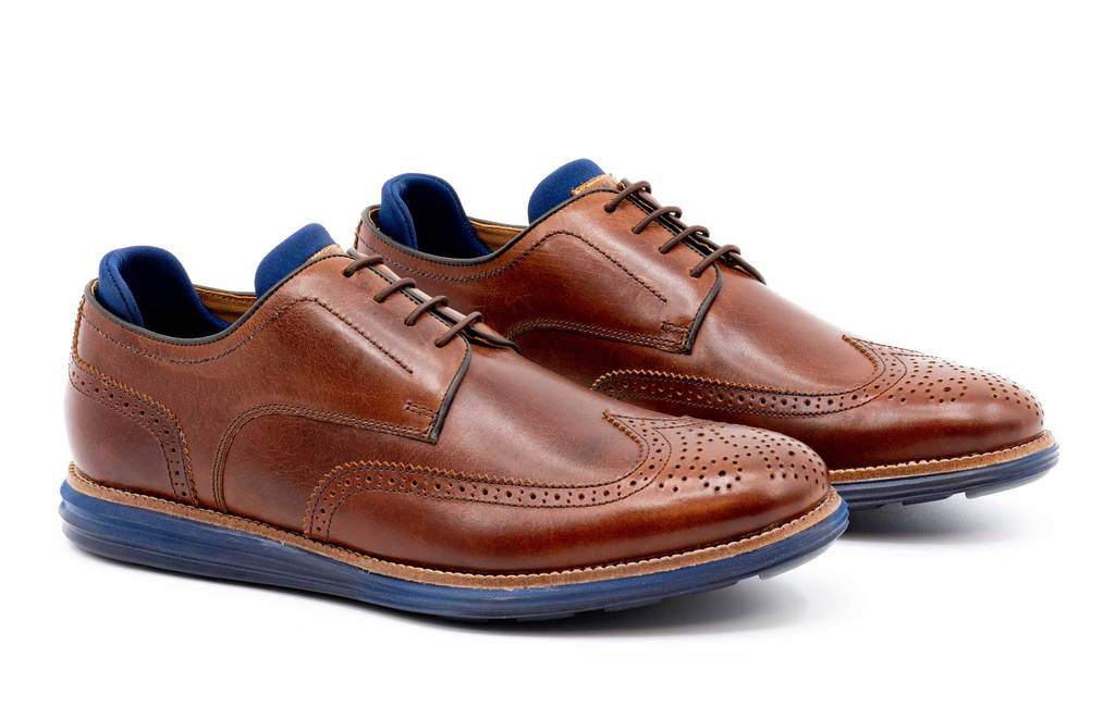 Martin Dingman Countryaire Wingtip in Cigar.