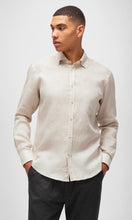 Load image into Gallery viewer, Model wearing Maurizio Baldassari - Button Down Linen Shirt in Tapioca.
