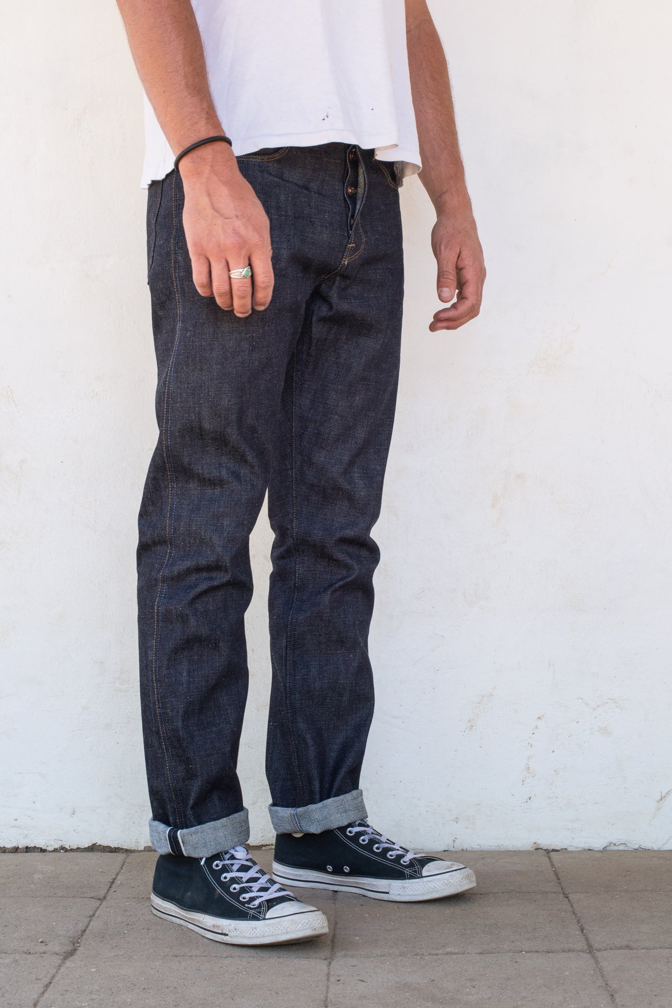 Model wearing Freenote Rios Denim