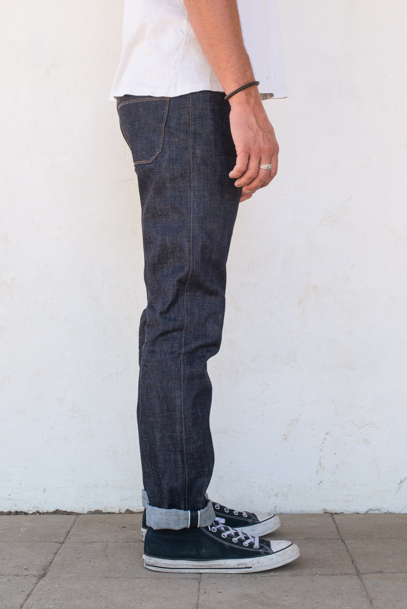 Model wearing Freenote Rios Denim