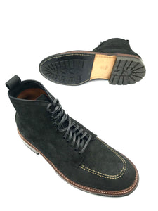 LaRossa Shoe and Alden Indy special make up boot in black chamois.