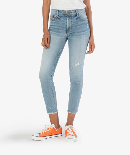 Model wearing Kut From The Kloth - Connie High Rise Fab Ab Crop KC1473MA3 in Thinker w/ Med Base Wash.