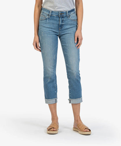 Model wearing Kut From The Kloth - Amy Crop Straight Leg Roll-Up KP0216MD5 in Lucky w/Med base wash.