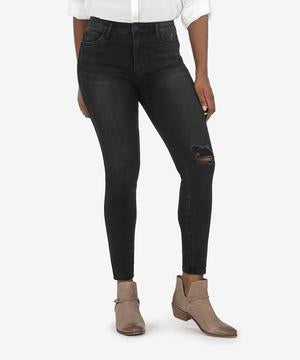 Model wearing Kut Connie High Rise Fab Ab Jeans in Hundred.