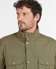 Load image into Gallery viewer, Model wearing Barbour Sanderling Casual in Fern.
