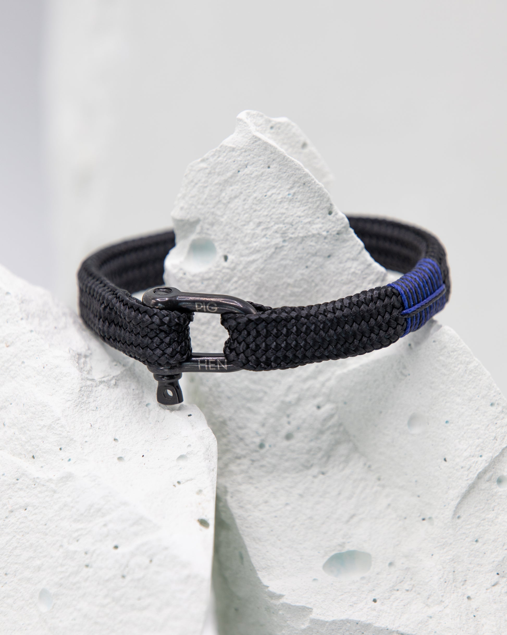 Pig & Hen Sharp Simon bracelet in black with black buckle.