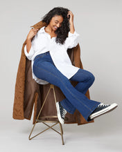 Load image into Gallery viewer, Spanx - Flare Jeans

