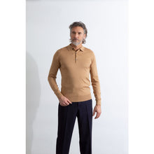 Load image into Gallery viewer, Model wearing John Smedley - Bradwell L/S Shirt in Light Camel.

