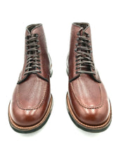 Load image into Gallery viewer, LaRossa Shoe and Alden D0907HC speical make up boot in brown scotch grain.

