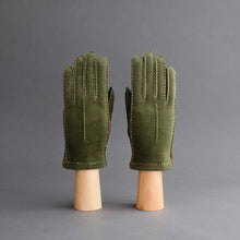 Load image into Gallery viewer, Thomas Riemer - Ladies Gloves From Green Goatskin - Lined with Cashmere in Green multi.
