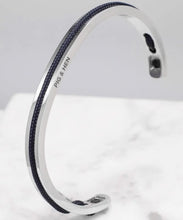 Load image into Gallery viewer, Pig &amp; Hen - Navarch 6mm Bracelet in Navy/Silver.
