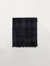 Load image into Gallery viewer, Begg &amp; Co - Vale Blackadder Lambswool Cashmere Scarf in Black.
